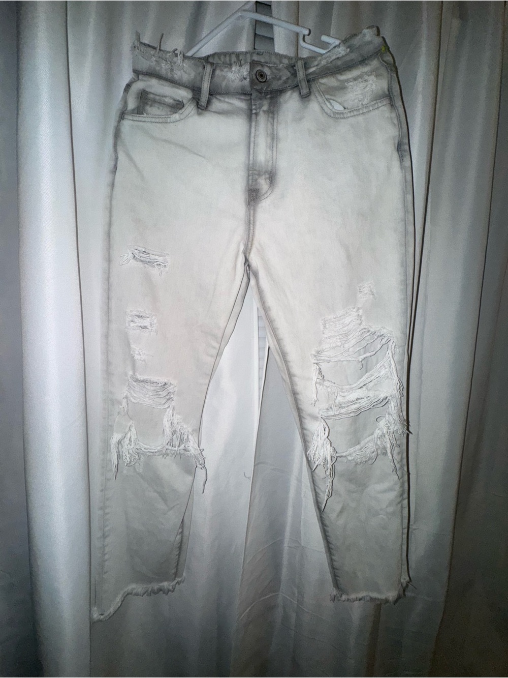VERVET BY FLYING MONKEY Distressed White Straight Leg Jeans
